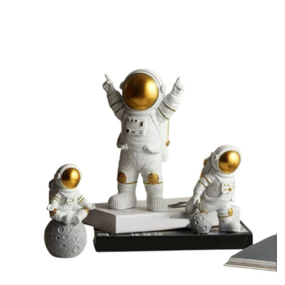 Resin Astronaut Spaceman Statue Ornament Home Office Desktop Figurine Decors