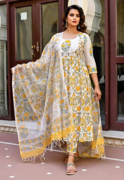 Women White Printed Pure Cotton Kurta, Pant And Dupatta Set ( white, S )