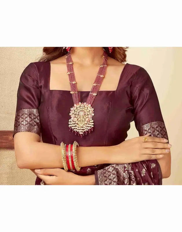 Jacquard Saree  Timeless Grace Collection ( maroon, OS )